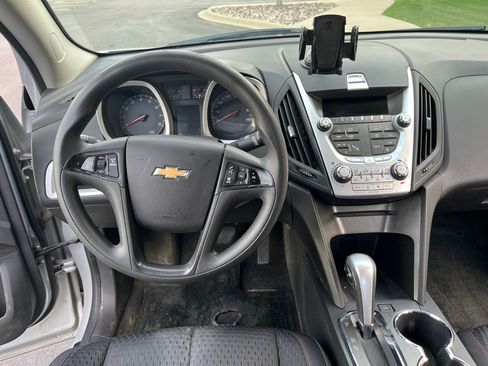 Used 2014 Chevrolet Equinox LS AWD/4WD image 25