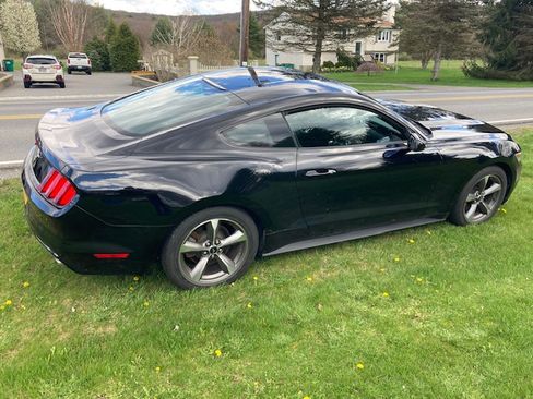 Used 2015 Ford Mustang Coupe w/ Equipment Group 051A image 10