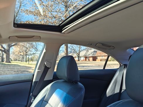 Used 2012 Lexus ES 350 image 6