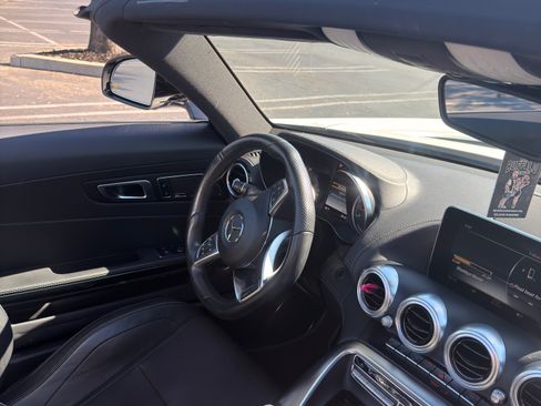 Used 2019 Mercedes-Benz AMG GT Roadster image 13