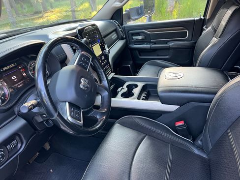 Used 2019 RAM 3500 Laramie image 6