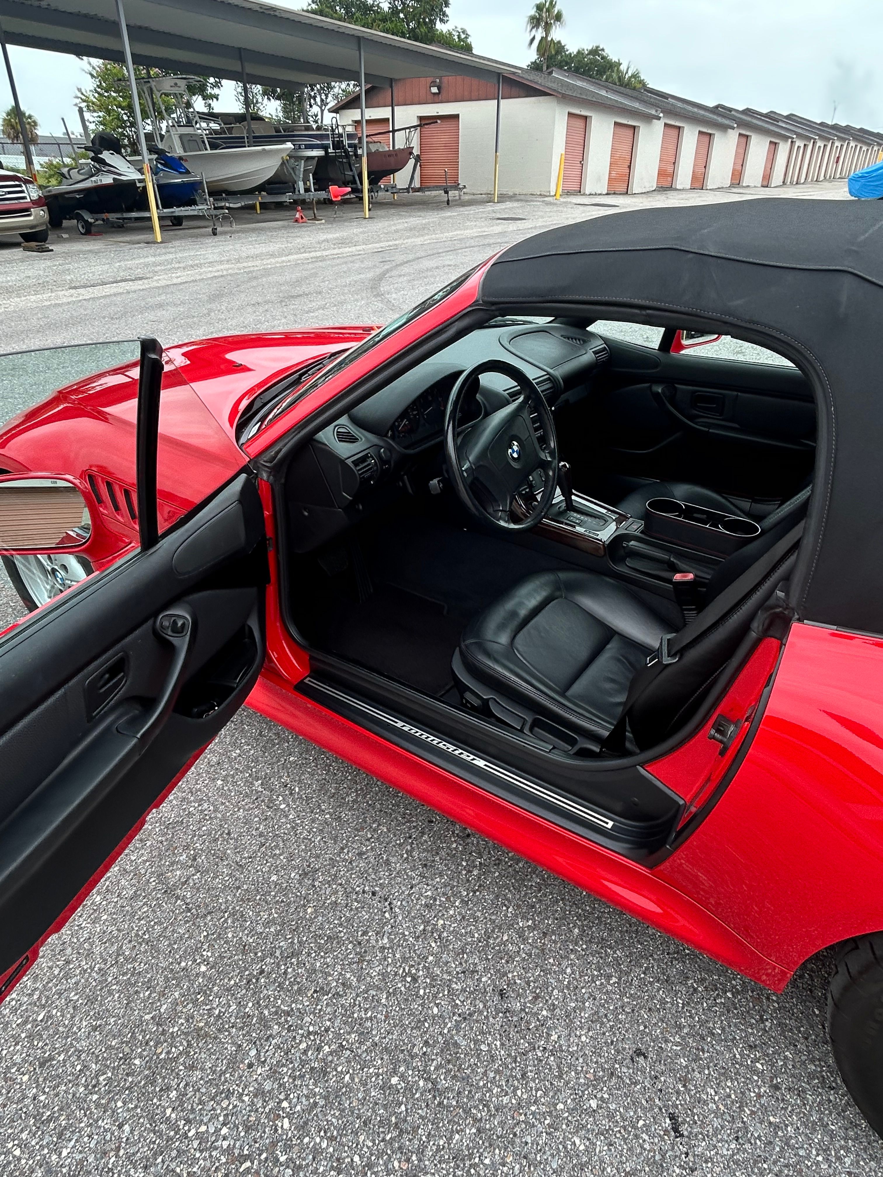 Used 1999 BMW Z3 2.5i RWD image 15