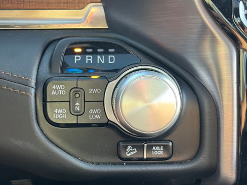 Used 2020 RAM 1500 Limited AWD/4WD image 12
