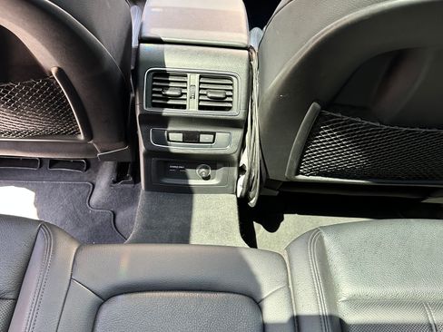 Used 2019 Audi Q5 2.0T Premium Plus w/ Premium Plus Package AWD/4WD image 9