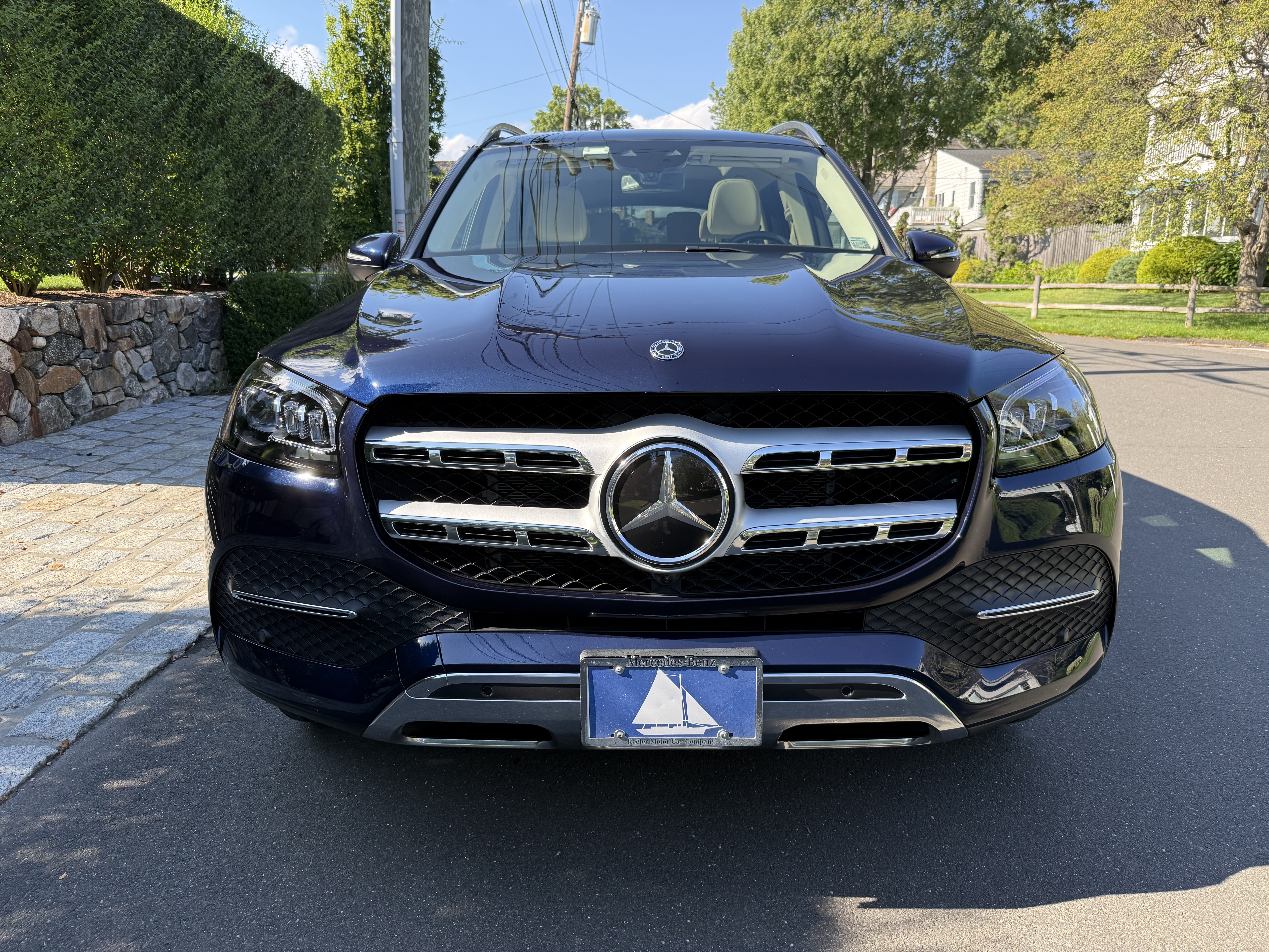 Used 2021 Mercedes-Benz GLS 450 4MATIC image 2