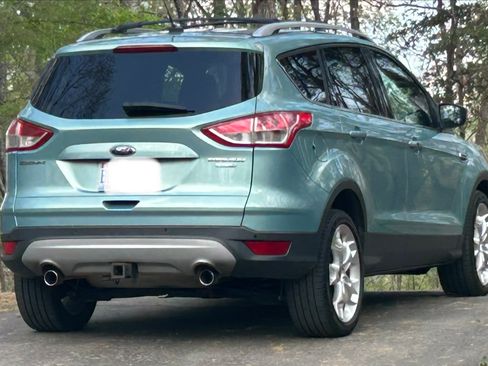Used 2013 Ford Escape Titanium w/ Class II Trailer Tow Pkg AWD/4WD image 8