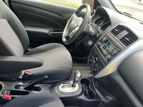 Used 2018 Nissan Versa SV FWD image 16