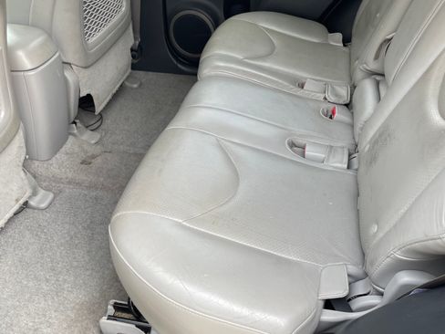 Used 2007 Toyota RAV4 Limited image 13