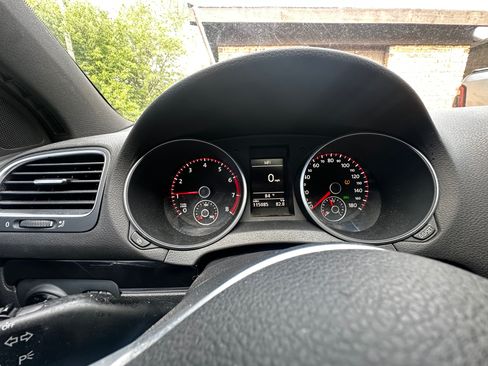Used 2012 Volkswagen GTI 4-Door FWD image 8