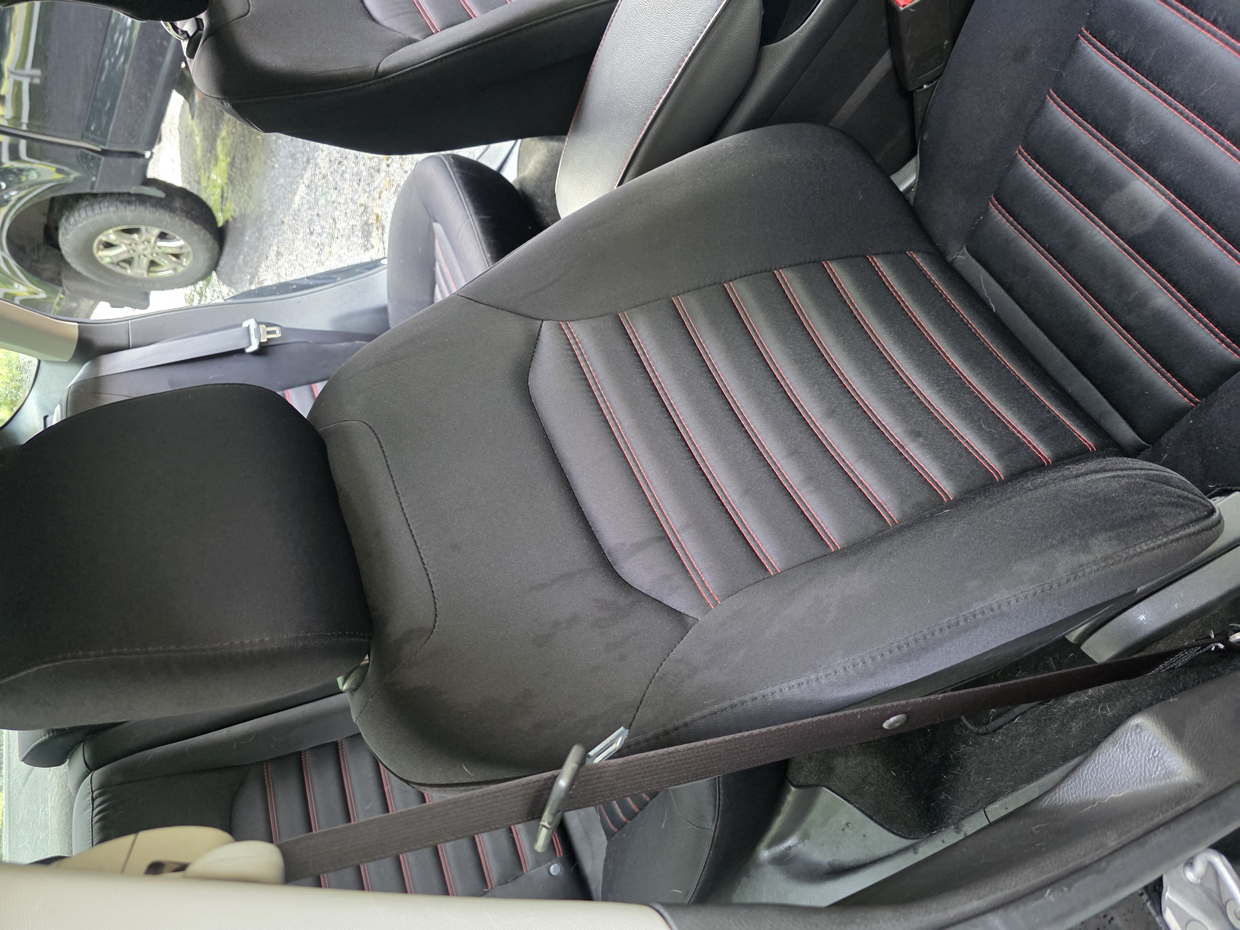 Used 2014 Ford Fusion SE w/ Equipment Group 201A FWD image 12