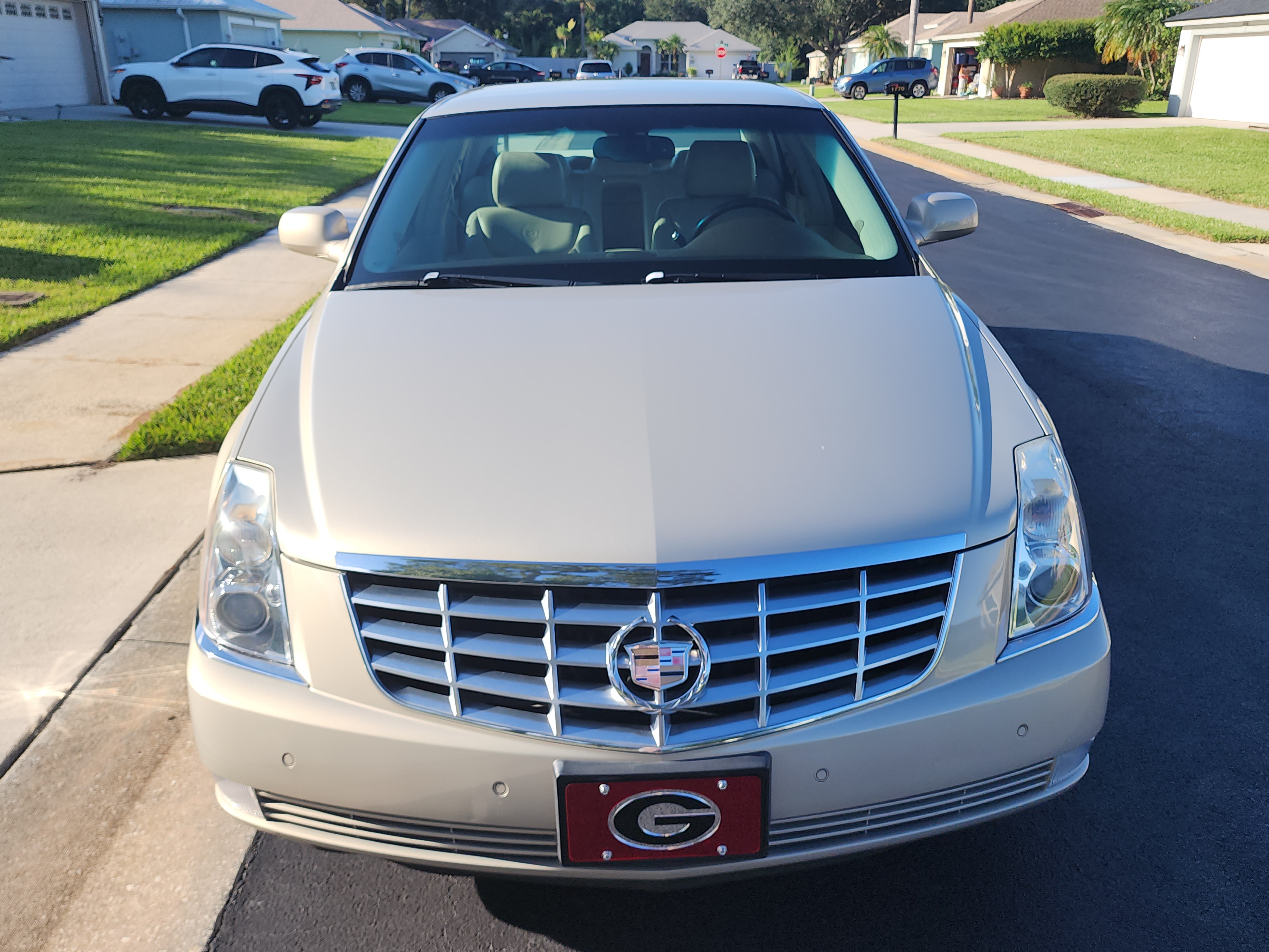 Used 2007 Cadillac DTS Luxury I w/ Trunk Convenience Package FWD image 1