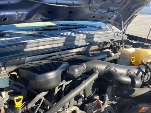 Used 2009 Ford F350 XLT image 12