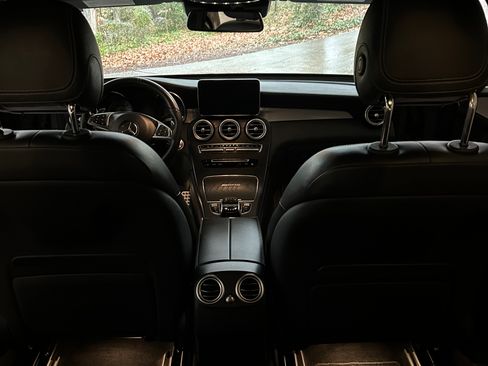 Used 2018 Mercedes-Benz GLC 63 AMG GLC 63 4MATIC Sport Utility 4D image 22