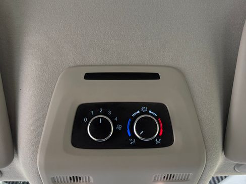 Used 2022 Ford Transit 350 XLT image 16