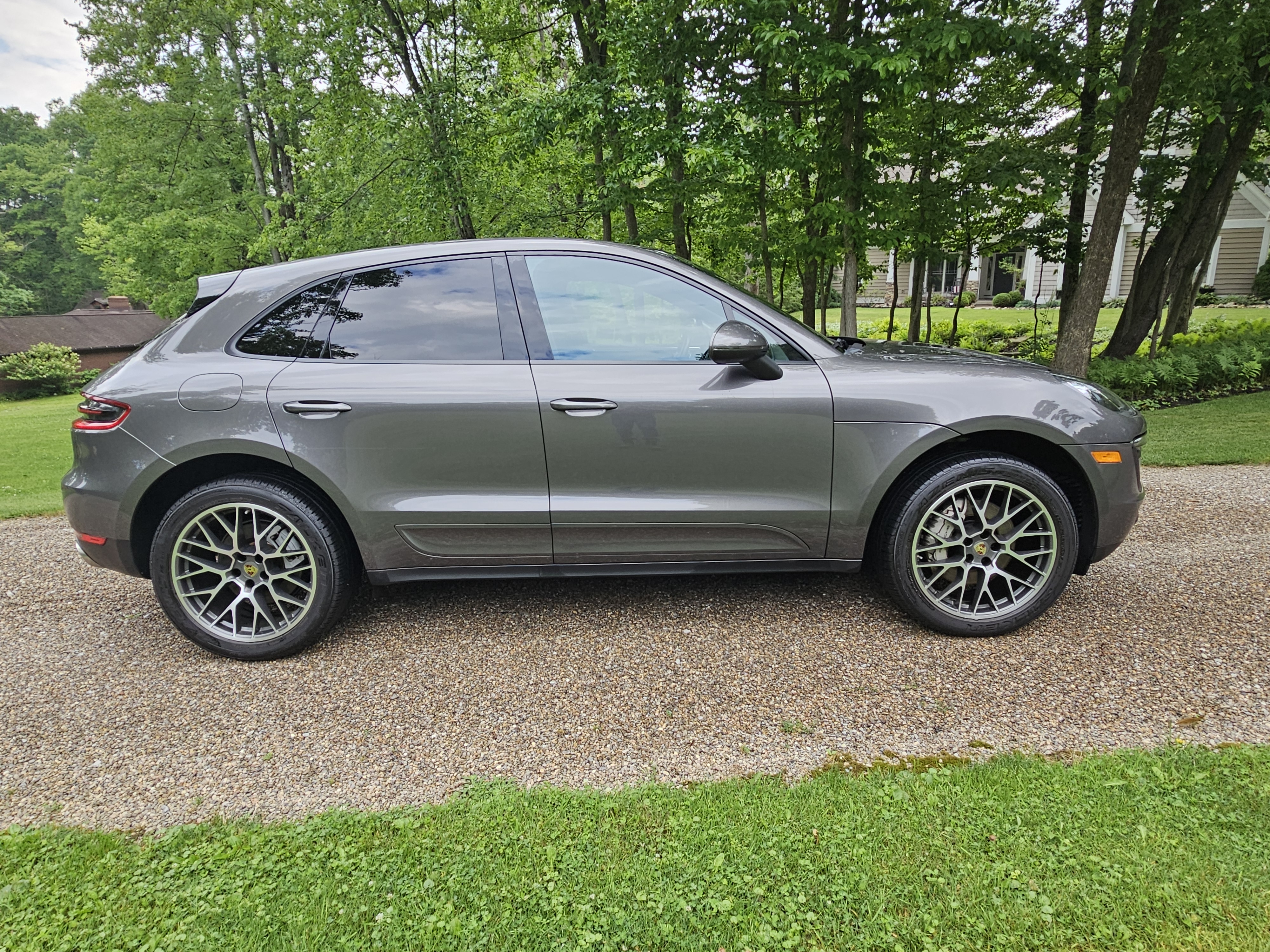 Used 2015 Porsche Macan S AWD/4WD image 27