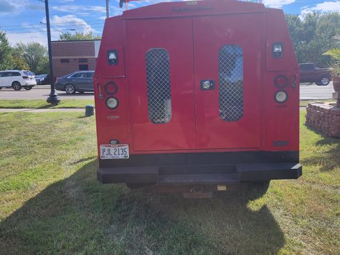 Used 2016 GMC Savana 3500 image 5