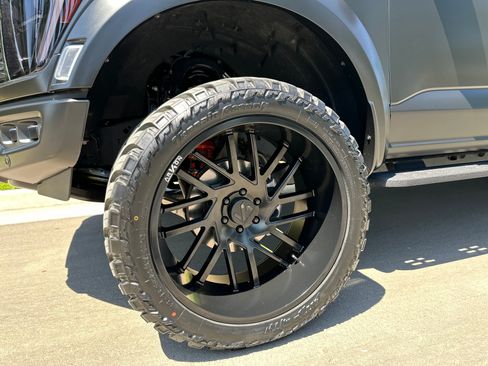 Used 2022 Ford F150 Raptor w/ Equipment Group 801A High AWD/4WD image 5