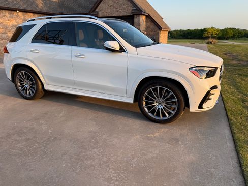 Used 2025 Mercedes-Benz GLE 450 4MATIC image 10