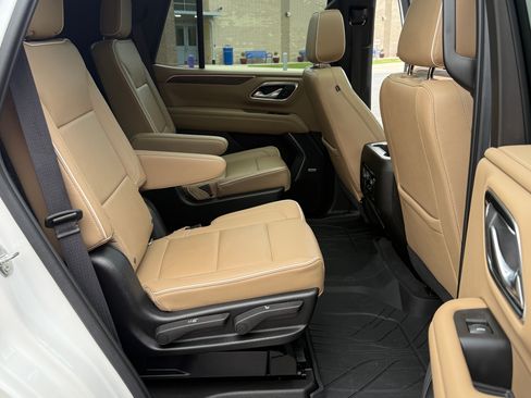 Used 2021 Chevrolet Tahoe Premier AWD/4WD image 26