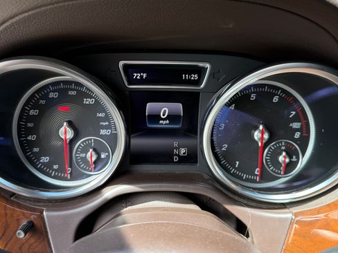 Used 2017 Mercedes-Benz GLS 450 4MATIC image 21