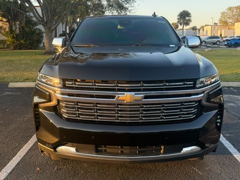 Used 2023 Chevrolet Suburban Premier image 6