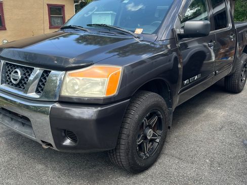 Used 2009 Nissan Titan SE w/ SE Drivers Convenience Pkg AWD/4WD image 10