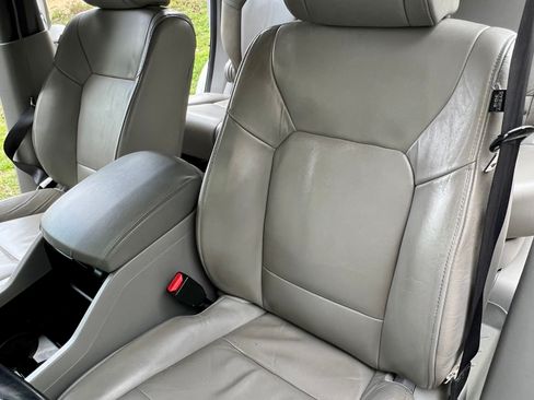 Used 2011 Honda Pilot EX-L image 5