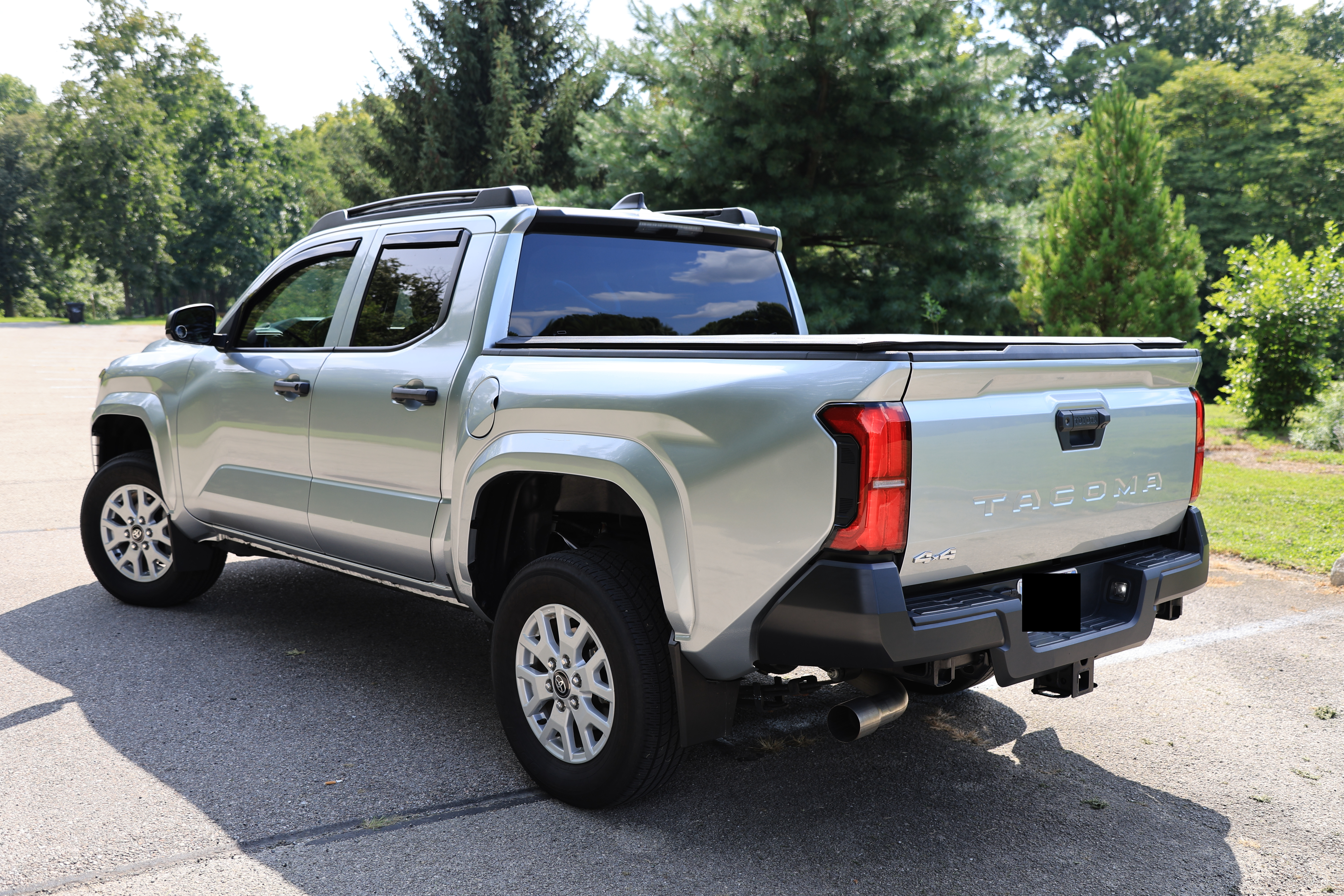 Used 2024 Toyota Tacoma SR AWD/4WD image 6