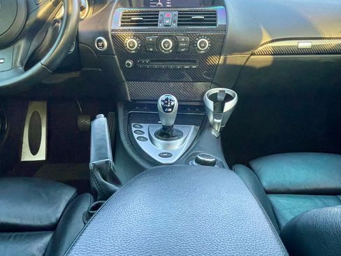 Used 2010 BMW M6 Coupe image 17