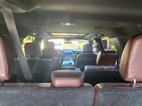 Used 2023 Ford Expedition Max Limited image 9