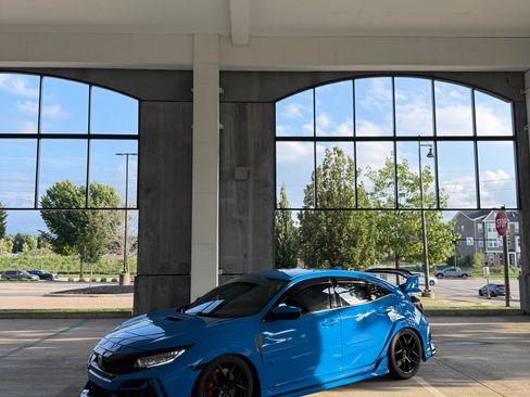 Used 2021 Honda Civic Type R image 1