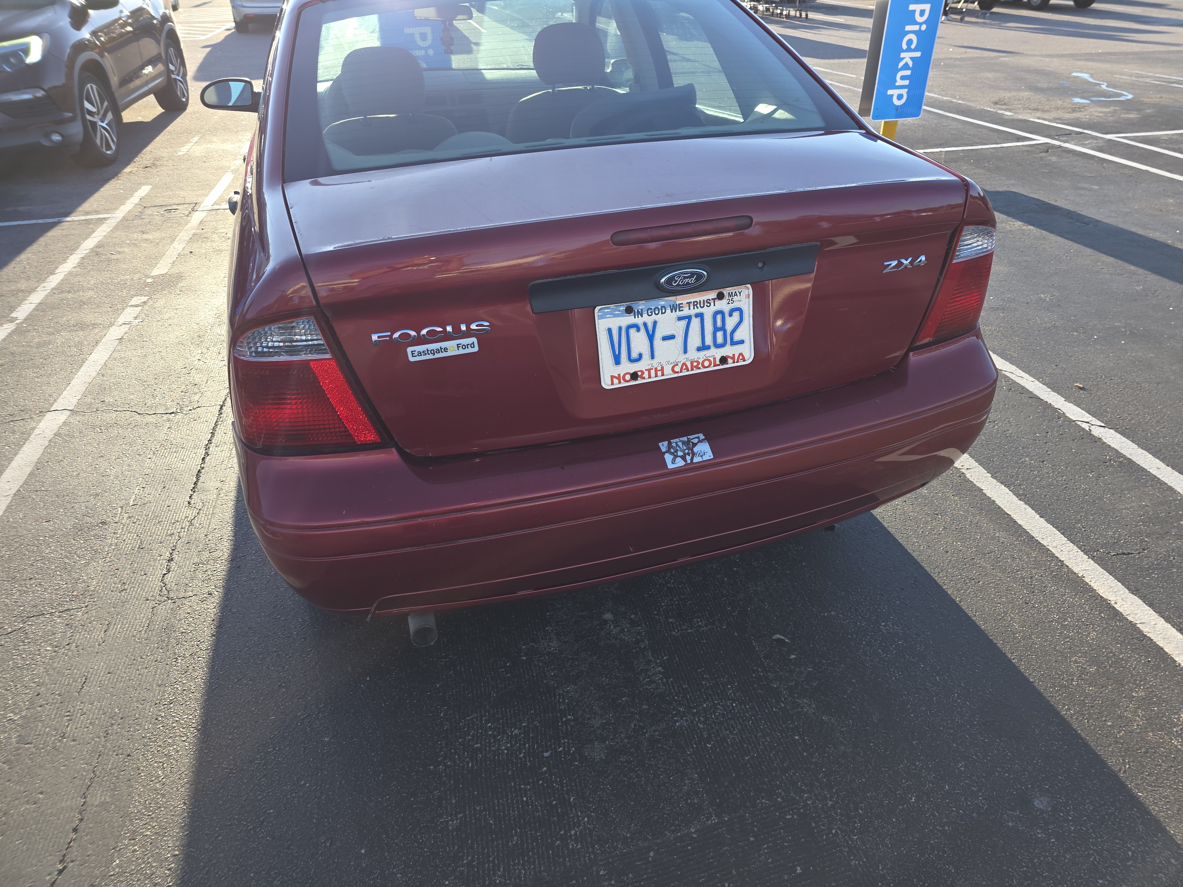 Used 2005 Ford Focus SE FWD image 6