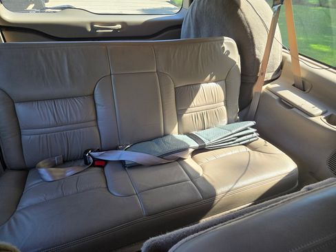 Used 2001 Ford Excursion Limited RWD image 16