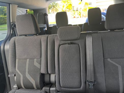 Used 2015 Ford Transit Connect XLT image 5