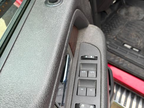 Used 2012 Ford F150 Lariat w/ Lariat Chrome Pkg image 8