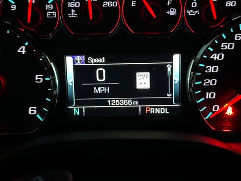 Used 2019 GMC Yukon XL SLT w/ Open Road Package image 18