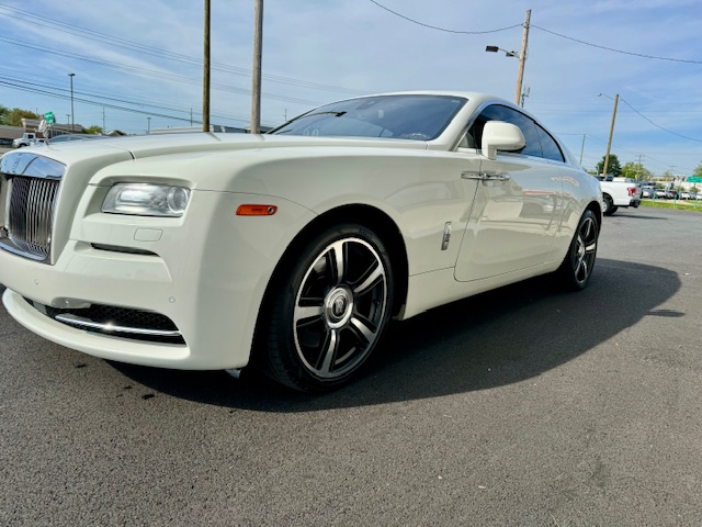 Used 2015 Rolls-Royce Wraith RWD image 14