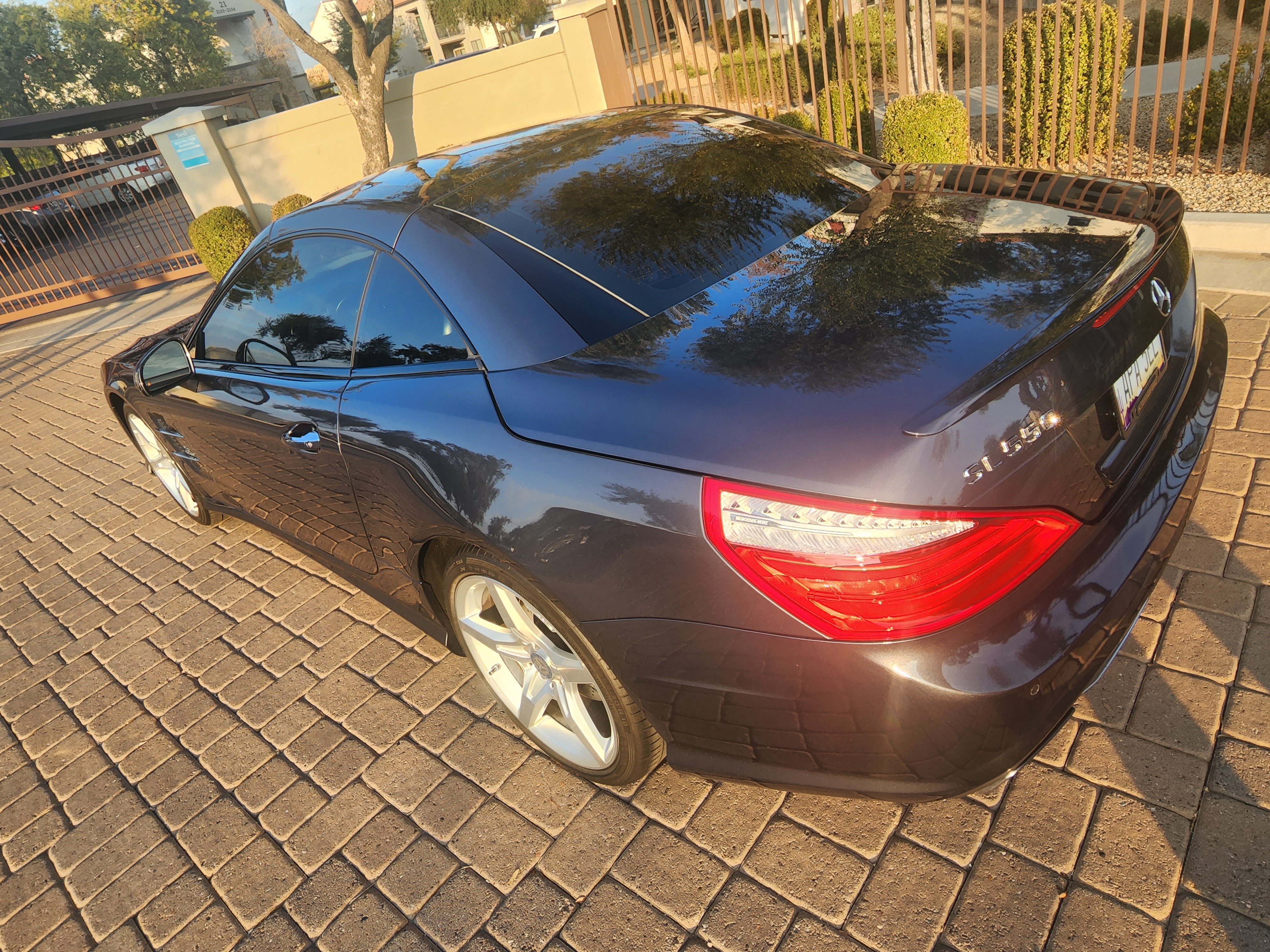 Used 2013 Mercedes-Benz SL 550 image 2