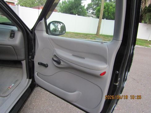 Used 1998 Ford F150 2WD Regular Cab image 26