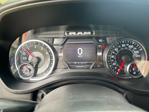 Used 2022 RAM 1500 Big Horn RWD image 12