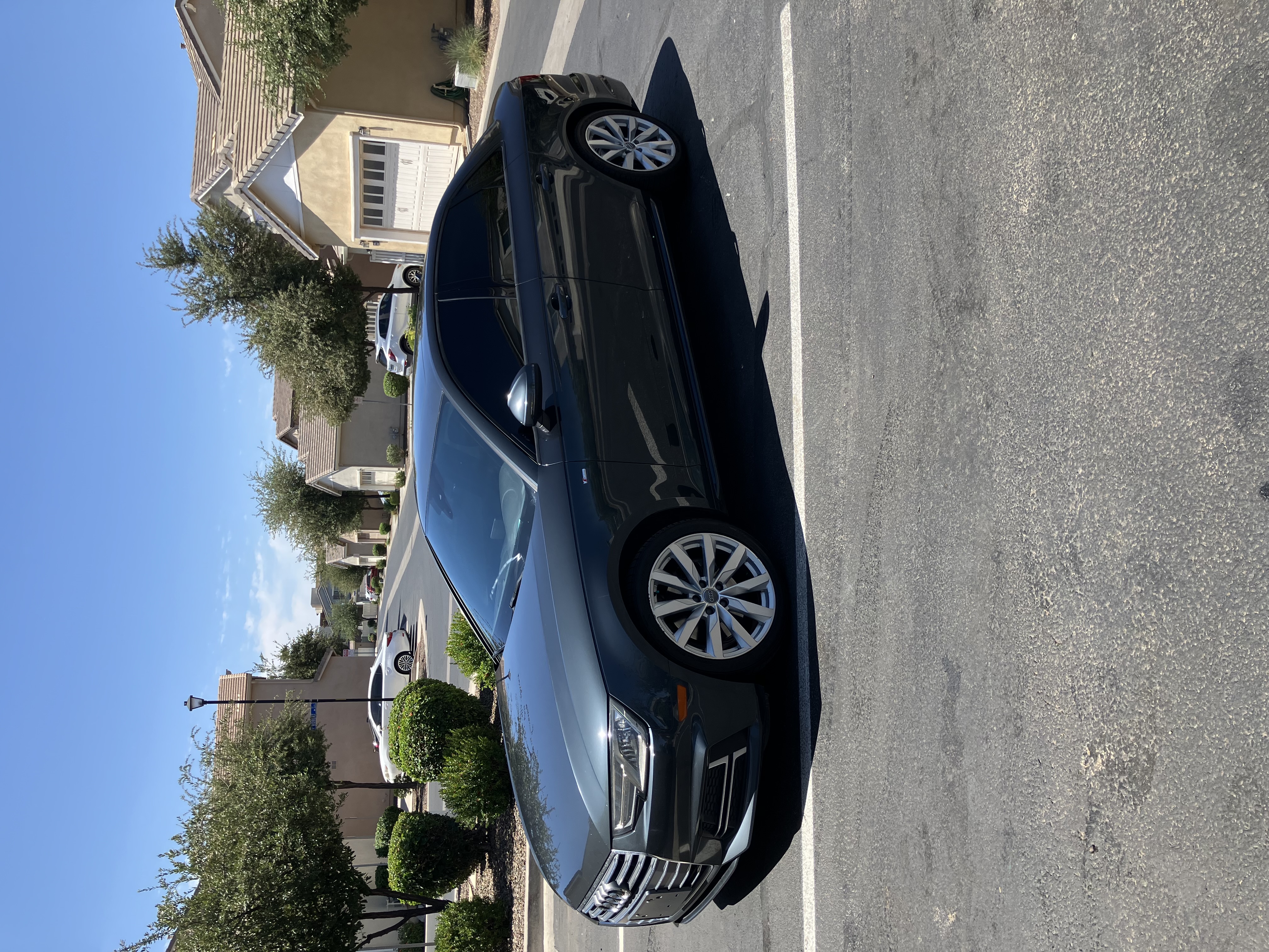 Used 2018 Audi A4 2.0T Ultra Premium w/ Convenience Package FWD image 1
