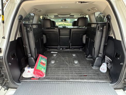 Used 2013 Toyota Land Cruiser image 10
