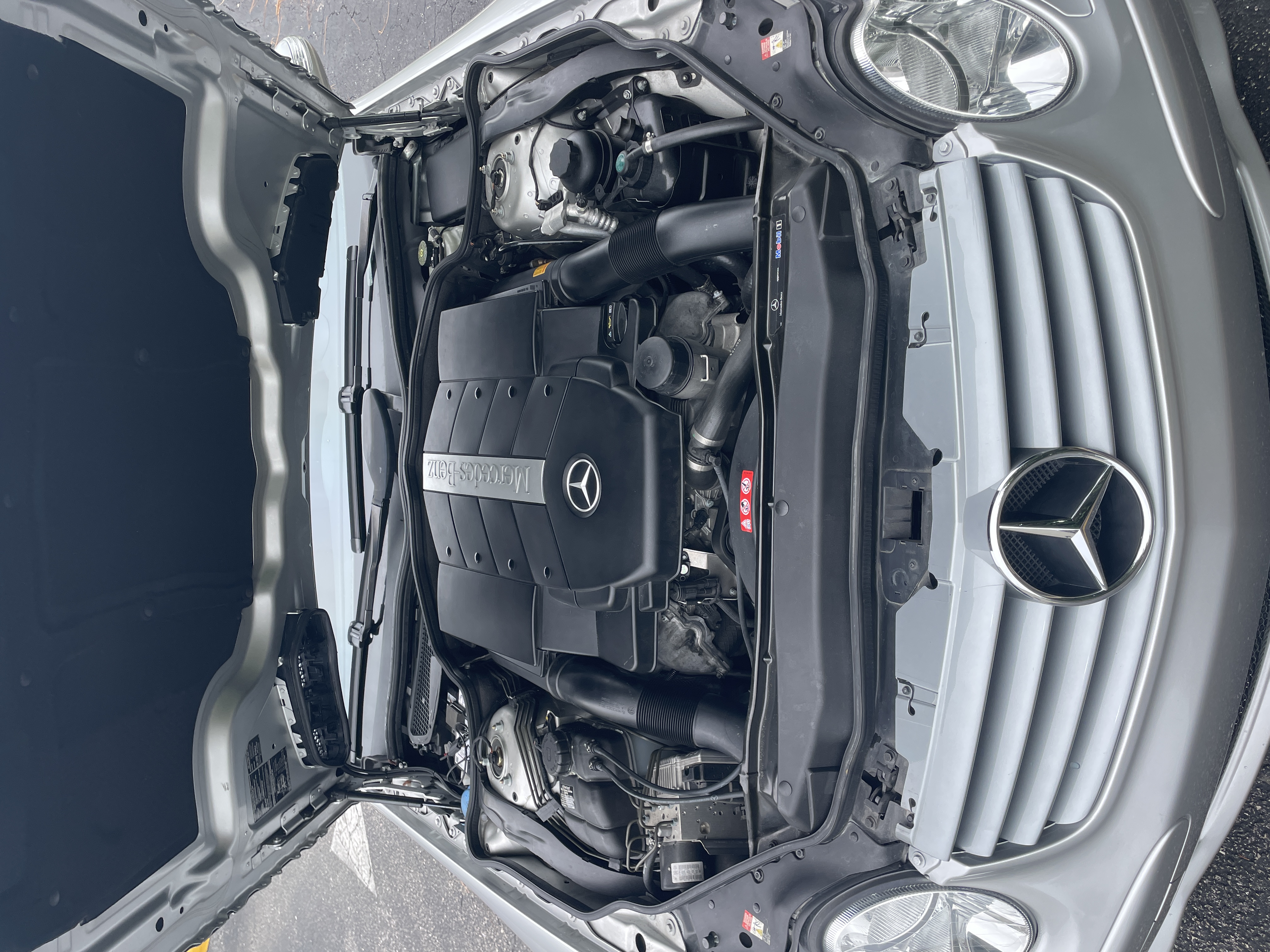 Used 2004 Mercedes-Benz SL 500 w/ AMG Sport Pkg image 8