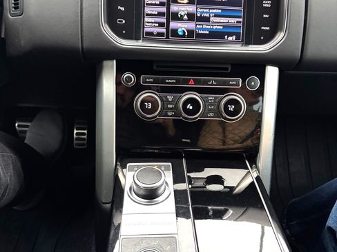 Used 2014 Land Rover Range Rover Supercharged image 5