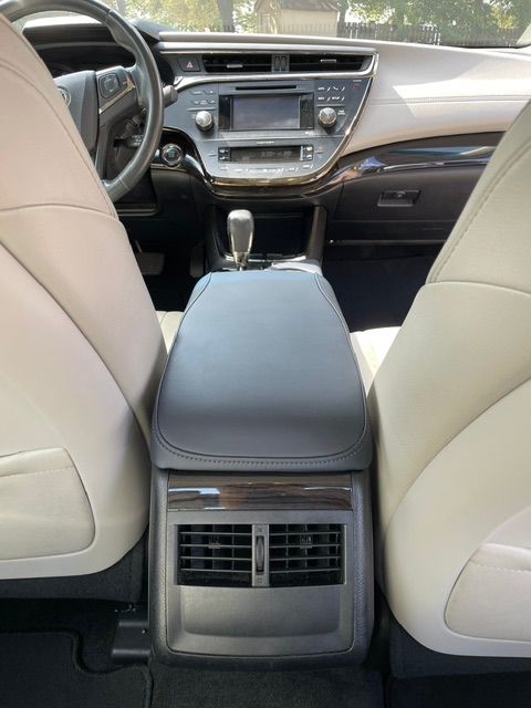 Used 2013 Toyota Avalon XLE Touring FWD image 16