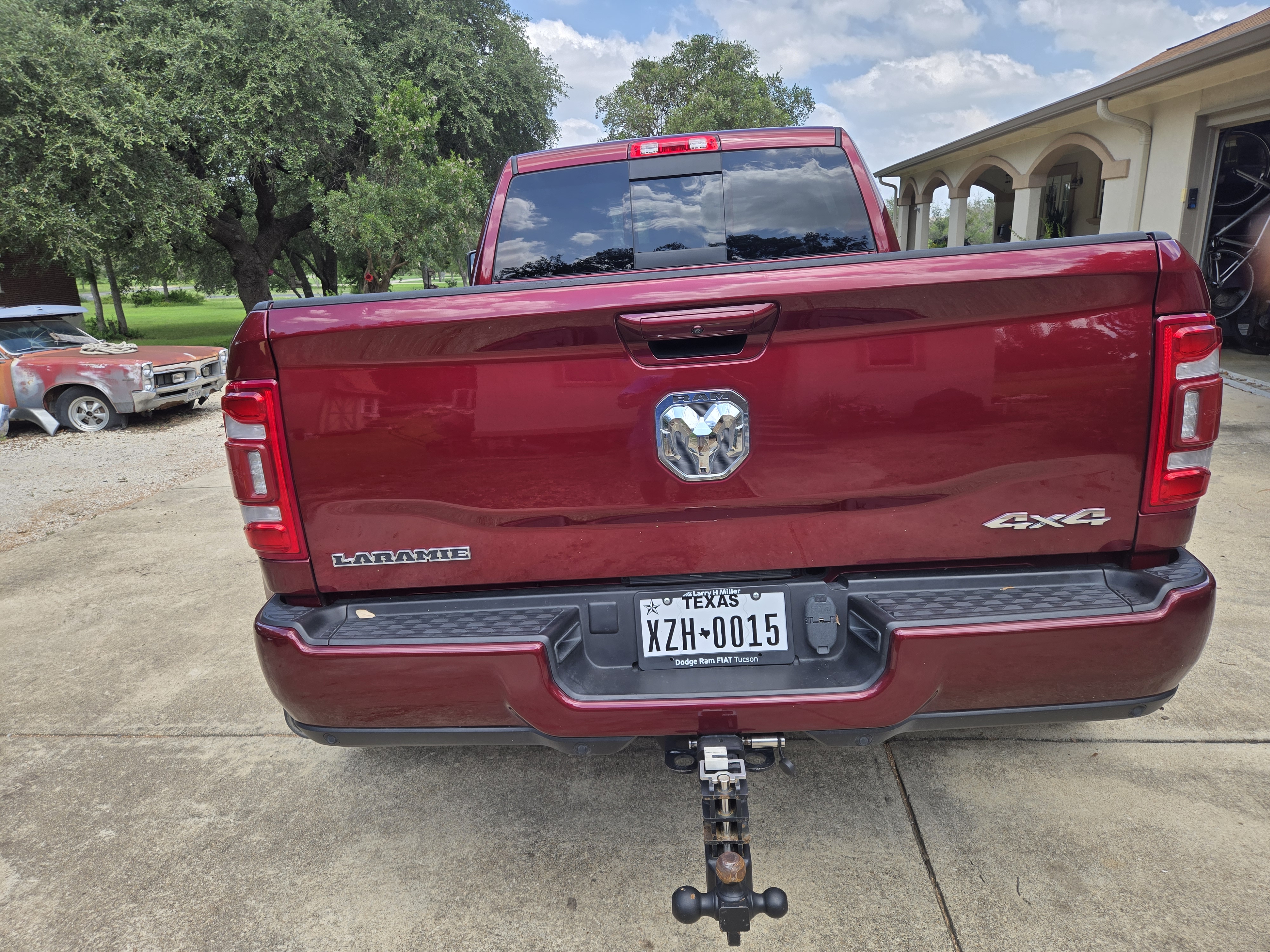 Used 2024 RAM 3500 Laramie AWD/4WD image 4