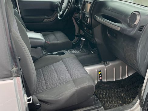Used 2012 Jeep Wrangler Sport image 11