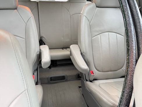 Used 2016 Chevrolet Traverse LTZ w/ LPO, 'HIT The Road' Package image 9