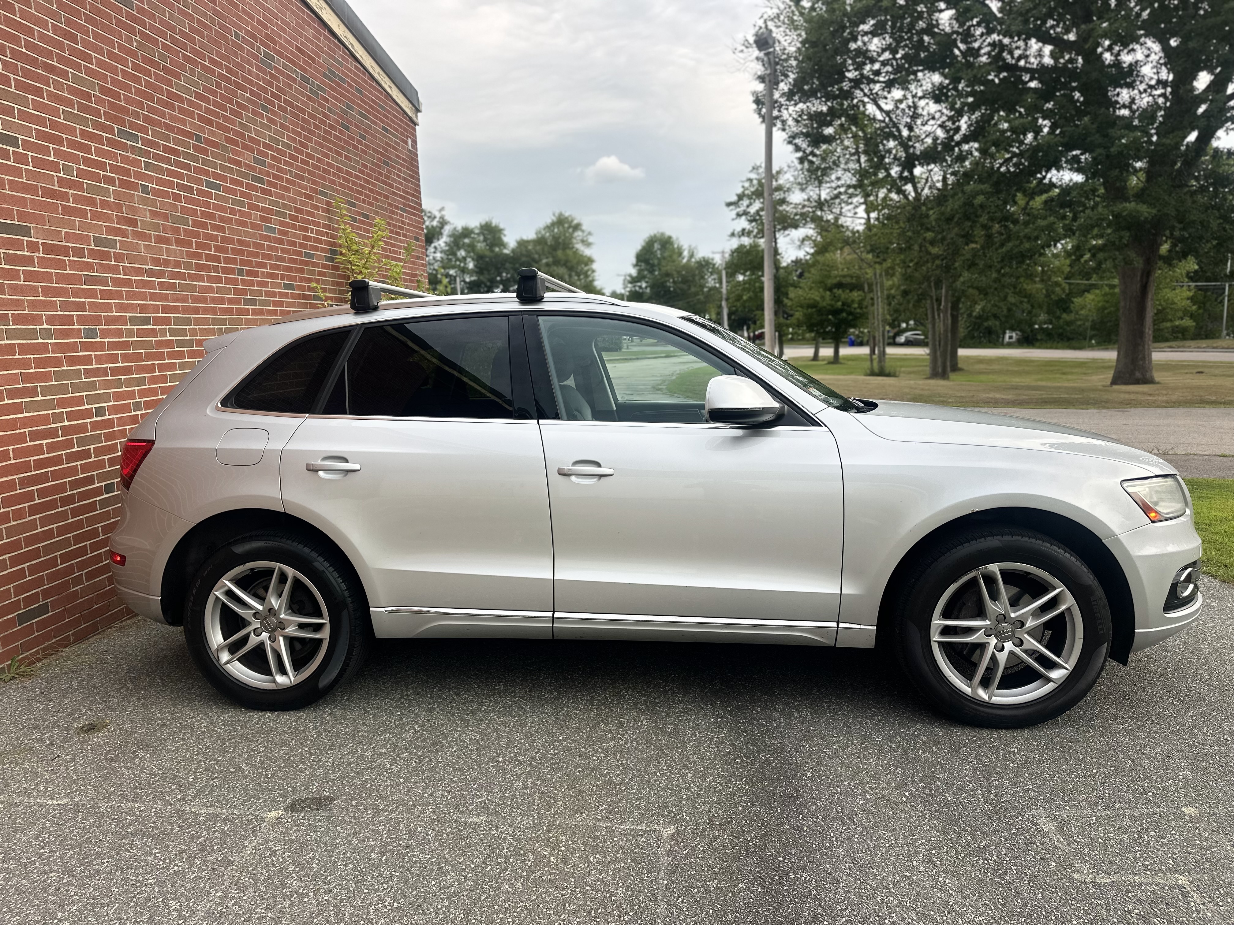 Used 2014 Audi Q5 2.0T Premium Plus w/ Premium Plus Package AWD/4WD image 4
