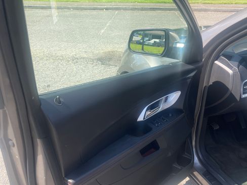 Used 2012 Chevrolet Equinox LT w/ Driver Convenience Package image 25